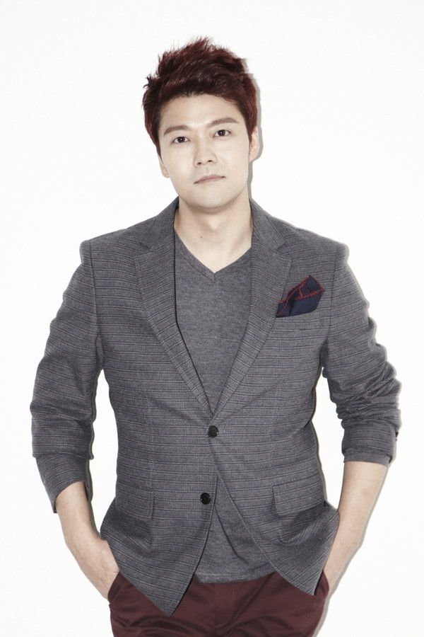 방송인 전현무가 '뉴욕의 거장들: 잭슨 폴록과 마크 로스코의 친구들' 전시 오디오 가이드에 참여했다. /사진=이엔에이파트너스