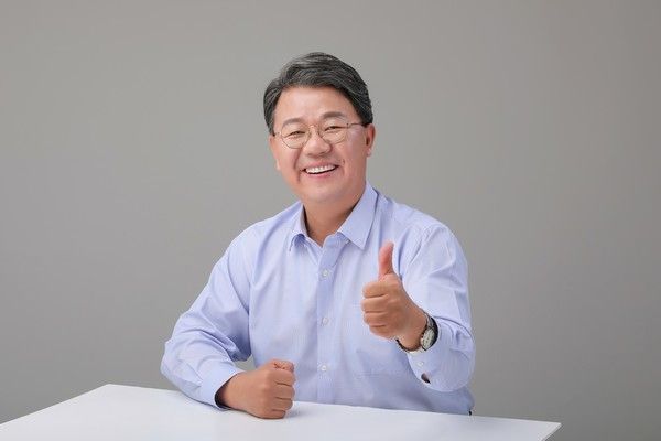 더불어민주당 서울 송파을 지역구 홍성룡 예비후보.