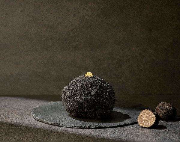 서울신라호텔 홀리데이 스페셜 케이크 '누아 트러플 미니' /사진=서울신라호텔