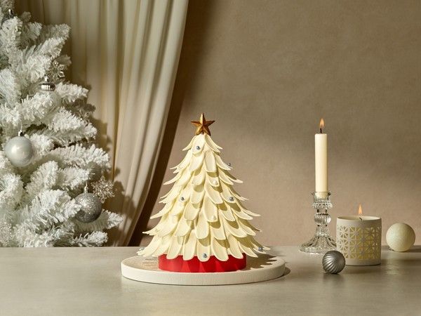 웨스틴 서울 파르나스 2025 페스티브 케이크 '블랑 포레' /사진=웨스틴 서울 파르나스