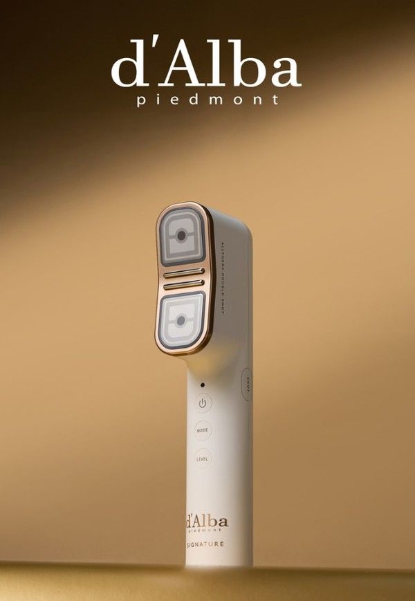 달바 홈뷰티 디바이스 '시그니처 올쎄라 더블샷' /사진=달바