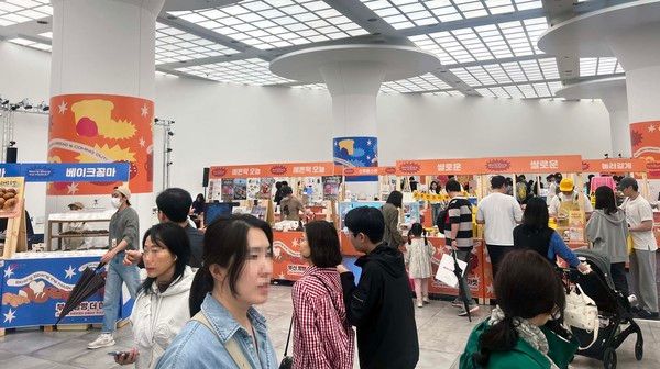 지난해 신세계백화점 센텀시티점에서 열린 지역상생마켓 모습 /사진=신세계백화점