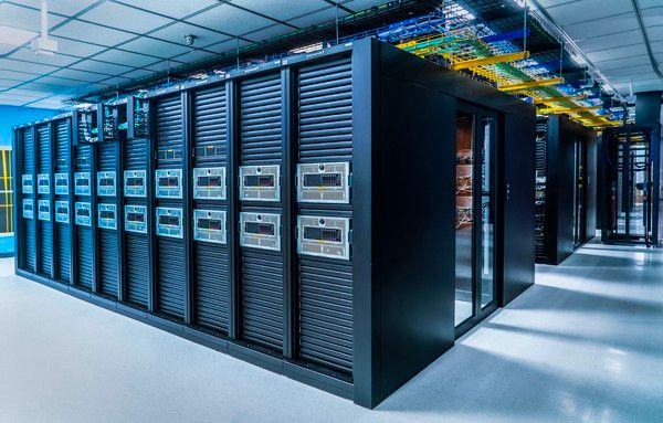 A.X 4.0의 대규모 학습(CPT)을 진행한 SK텔레콤의 자체 구축 슈퍼컴퓨터 '타이탄'의 모습./사진=SK텔레콤