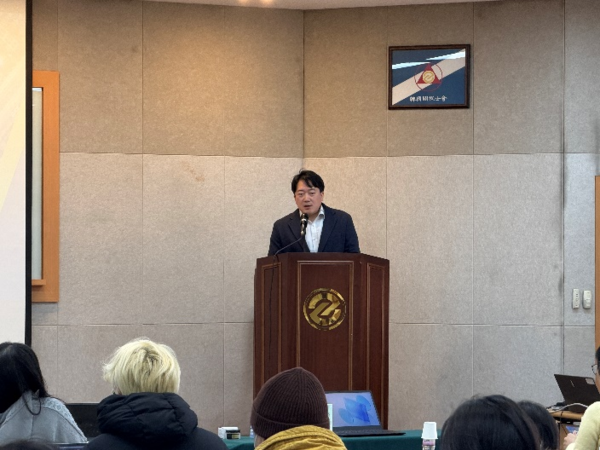 TIPA 권혁규 경영기획본부장이 설명회에 앞서 인사말을 전하고 있다. /사진=TIPA