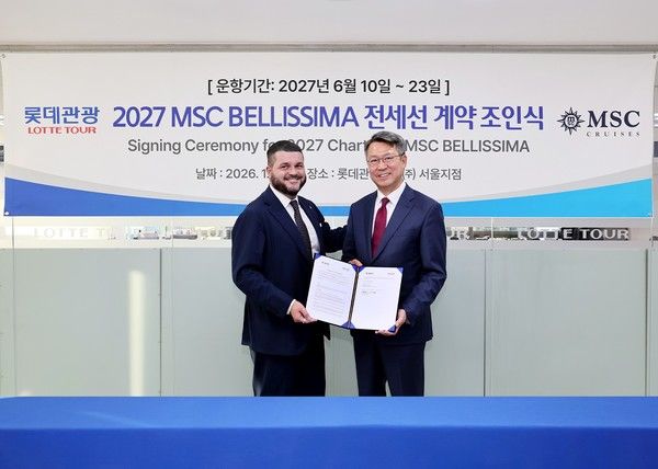 (왼쪽부터) 올리비에로&nbsp;모렐리(Oliviero Morelli) MSC&nbsp;크루즈&nbsp;아시아&nbsp;사장, 백현&nbsp;롯데관광개발&nbsp;대표이사&nbsp;사장 /사진=롯데관광개발