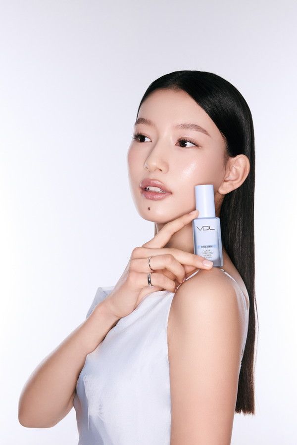 VDL 컬러코렉팅 프라이머 모델컷 / 사진=LG생활건강