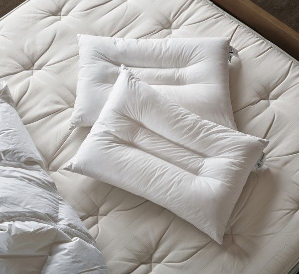 시몬스가 안락하고 편안한 휴식을 돕는 베개 신제품 '시즌브리즈 울 필로우'를 출시했다. /사진=시몬스