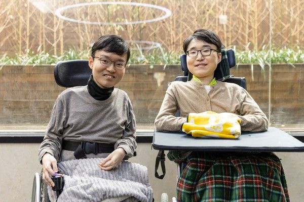 쿠팡 e스포츠팀 김민준 선수(왼쪽)와 김규민 선수 /사진=쿠팡