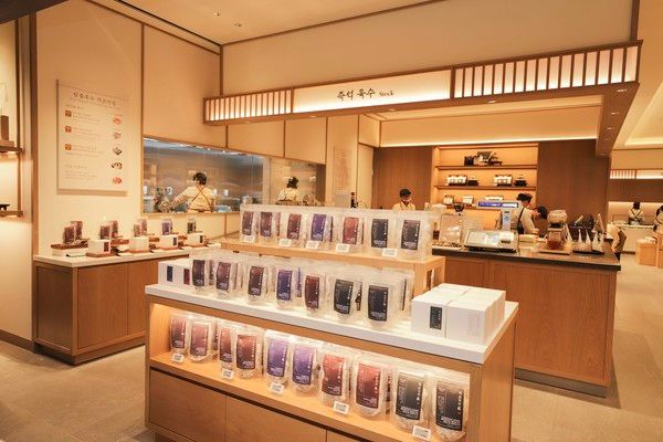 신세계마켓 맞춤 육수 코너 /사진=신세계백화점