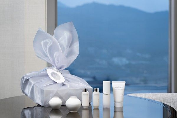 설화수 X 포시즌스 호텔 서울, 진설 헤리티지 6종 키트 /사진=설화수