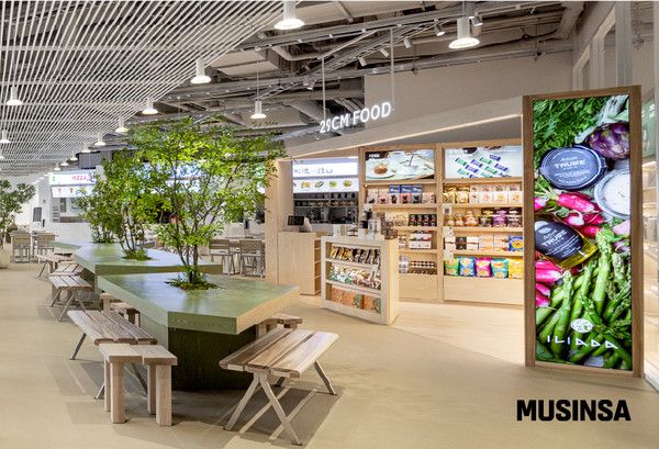 4층 '푸드가든'의 모습 /사진=무신사