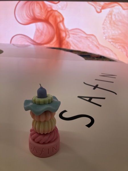 구매 고객에게는 사핀 오브제 캔들 만들기 체험이 제공된다. /사진=김현정 기자&nbsp;
