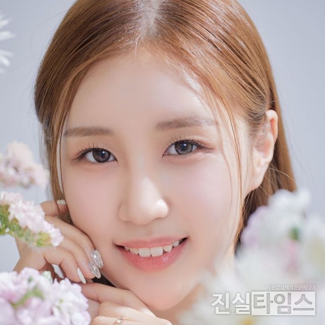 가수 신진주(JIN JU) [크레이지사운드컴퍼니 제공 재판매 및 DB 금지]