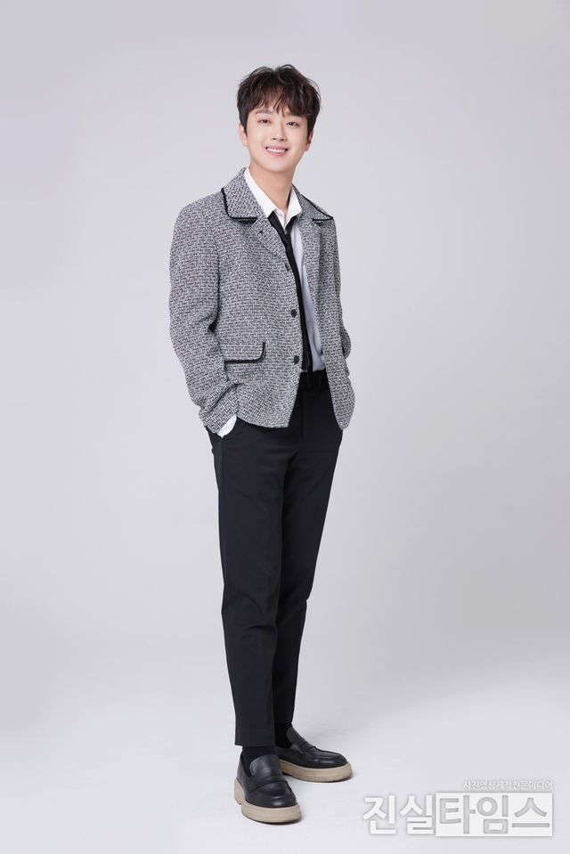 가수 이찬원 [티엔엔터테인먼트 제공 재판매 및 DB 금지]