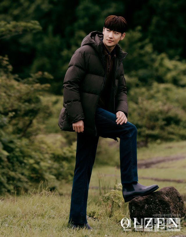 배우 이제훈 [OLZEN 제공 재판매 및 DB 금지]