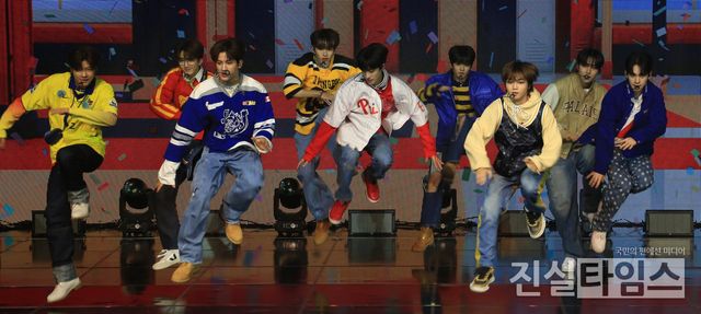 YOUNITE(유나이트), 