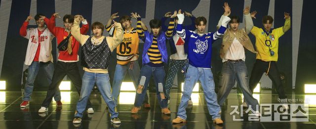 YOUNITE(유나이트), 