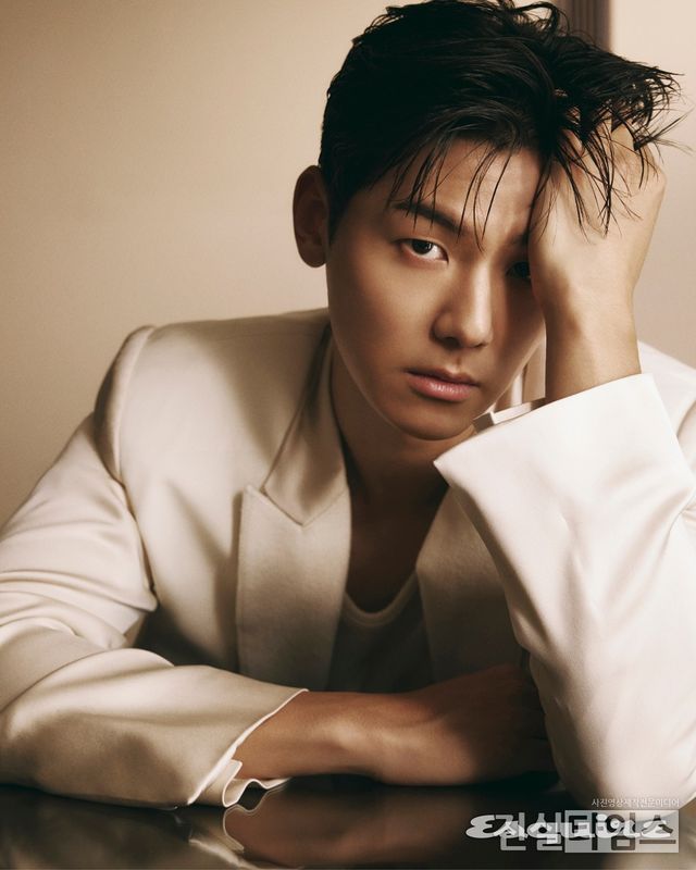 강민혁 [에스콰이어 제공 재판매 및 DB 금지]