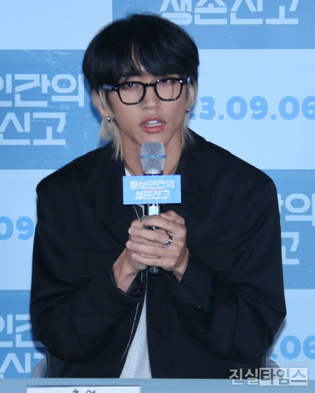 개봉 소감 말하는 이승윤&nbsp;(서울=진실타임스) 이윤영 기자 =&nbsp;한국영화 '듣보인간의 생존신고'&nbsp;언론시사회 및&nbsp;기자간담회가 29일 오후 2시&nbsp;서울 용산구 한강대로 23길 55 용산CGV 아이파크몰에서 열렸다.&nbsp;이 날, 가수 이승윤이 개봉 소감을 말하고 있다. 2023.8.29 jinsiltimesdesk@jinsiltimes.org