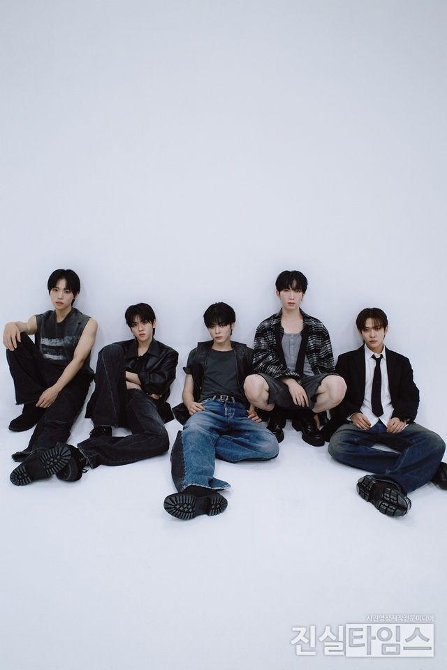 그룹 파우(POW) [그리드엔터테인먼트 제공 재판매 및 DB 금지]