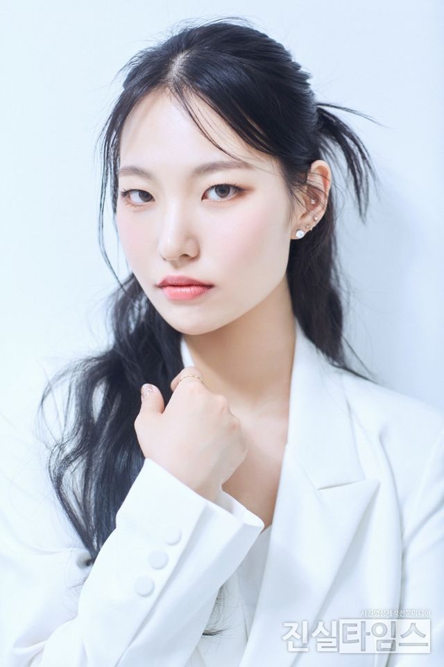 싱어송라이터 임지수 [모스트콘텐츠 제공 재판매 및 DB 금지]