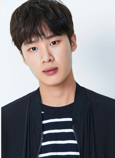 배우'김동희'의 프로필 사진/사진=김동희 팬카페 제공