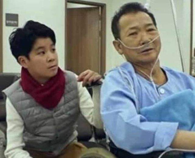 어린 정동원과 과거 암투병 당시의 할아버지 / 온라인 커뮤니티&nbsp;