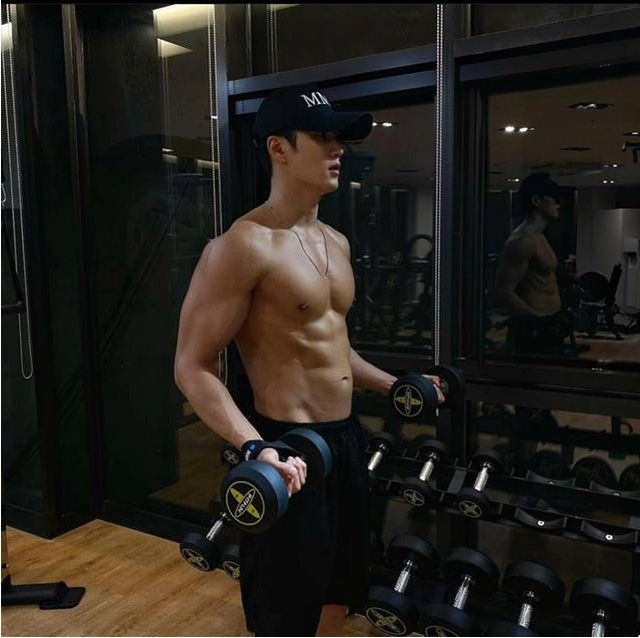 안보현 복근 일상