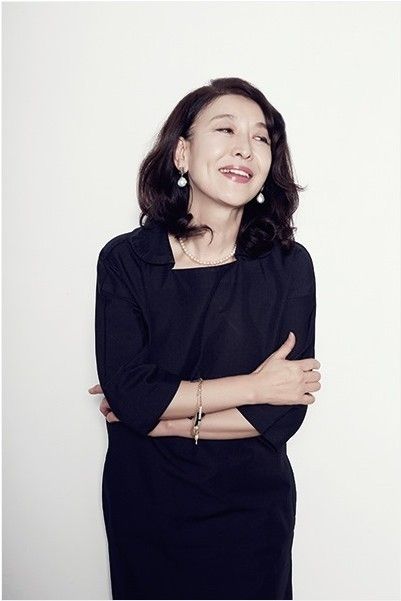 배우 윤석화