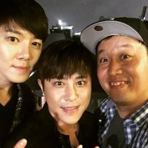 디셈버 출신 윤혁과 지인들