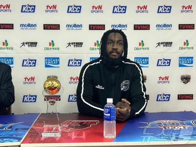 19일 부산 사직체육관에서 열린 2024-25 KCC 프로농구 올스타전에서 최우수선수로 뽑힌 자밀 워니. 2025.1.19/뉴스1 ⓒ News1 문대현 기자