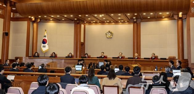 21일 오후 서울 종로구 헌법재판소 대심판정에서 윤석열 대통령 탄핵심판 3차 변론기일이 진행되고 있다. 2025.1.21/뉴스1 ⓒ News1 사진공동취재단