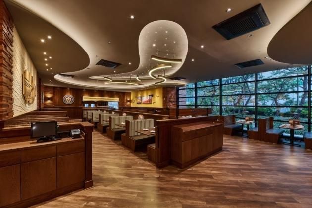 이웃백 '강남교보타워점' 매장. (아웃백 제공).