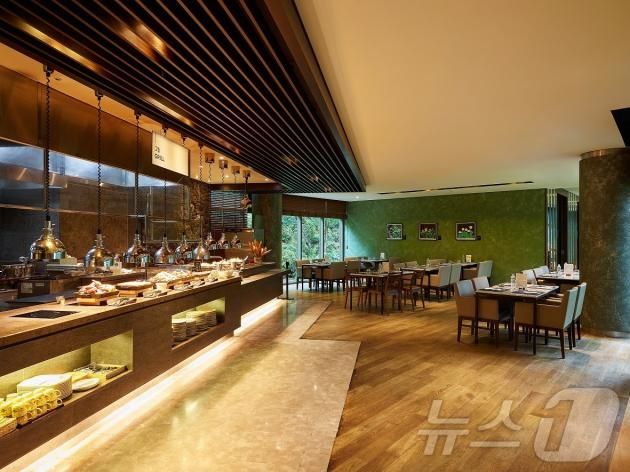 메종글래드제주의 뷔페 레스토랑 '삼다정'.(글래드호텔앤리조트 제공)