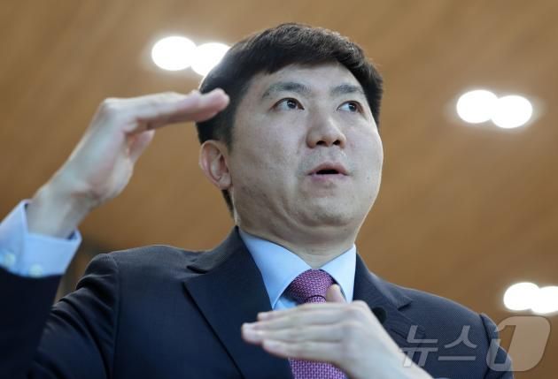 유승민 대한체육회장 당선인이 24일 서울 송파구 올림픽파크텔에서 뉴스1과 인터뷰를 하고 있다. 2025.1.24/뉴스1 ⓒ News1 김성진 기자