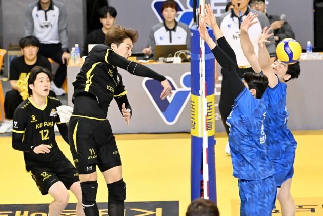 KB손해보험과 한국전력의 경기 모습(KOVO제공)