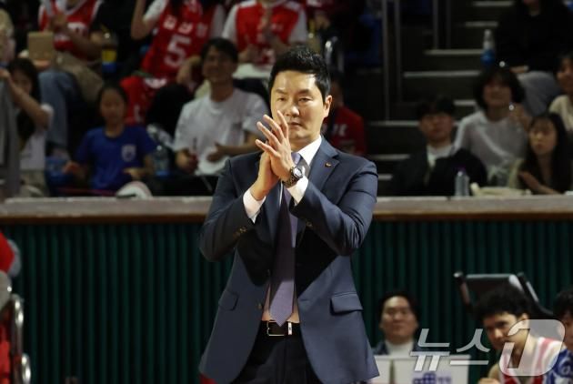 SK 전희철 감독. 2024.12.1/뉴스1 ⓒ News1 김명섭 기자