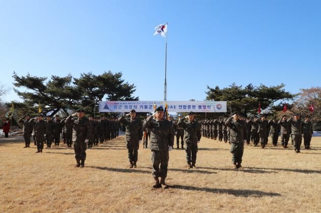 3일 경기도 양주시 소재 제8기동사단 사령부에서 고창준(대장) 육군참모총장 직무대리 주관으로 출정식이 진행되고 있다.(육군 제공)