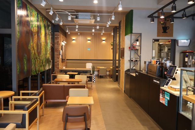 ▲ 카페 얼바노스(Urbanos) 내부 전경