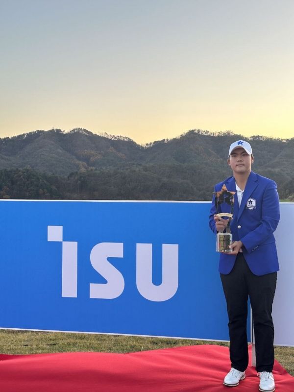 제8회 영건스 매치플레이 대회 우승자 김시윤 선수