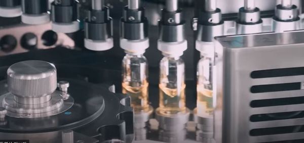 큐라티스는 코로나19 백신도 생산하고 있다. 회사측 사진제공