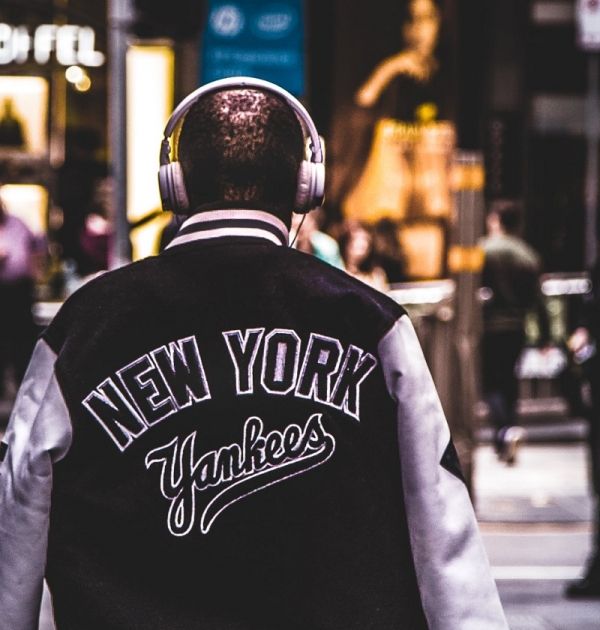 글로벌 브랜드 MLB 역시 노브랜드의 고객사다. 사진=노브랜드 공식 홈페이지