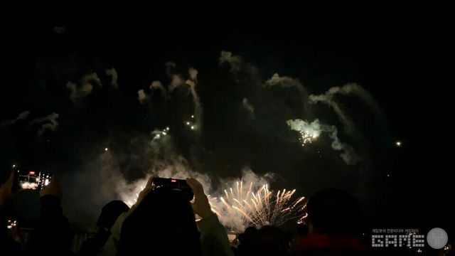 ​​‘위메이드 페스티브 나이트’ 불꽃축제 / 게임와이 촬영