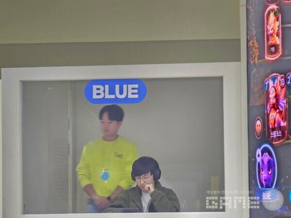 양 옆으로 레드와 블루 팀 선수가 보인다. 템페스트 부스 /게임와이 촬영