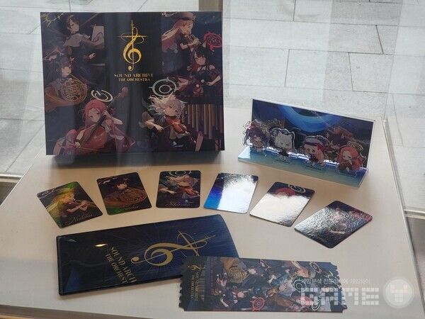 오케스트라 굿즈 패키지도 확인해볼 수 있었다 / 게임와이 촬영