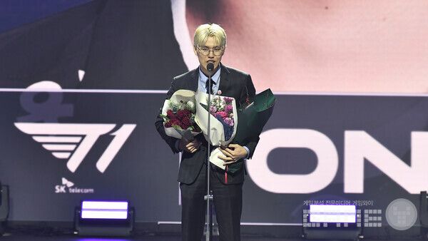 'JUNGLE OF THE YEAR'로 선정된 '오너' 문현준 /LCK