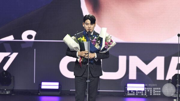 'BOTTOM OF THE YEAR'로 선정된 '구마유시' 이민형 /LCK