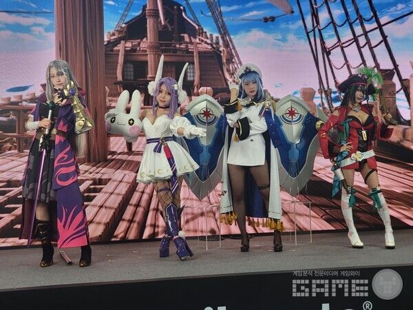 당연히 코스어 무대도 준비되어 있다 / 게임와이 촬영