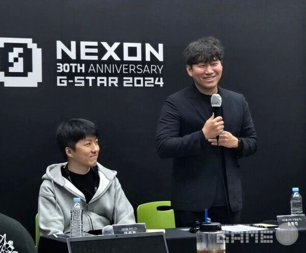 (왼쪽부터) 이준호 크리에이티브 디렉터 , 윤명진 네오플 대표 / 게임와이 촬영