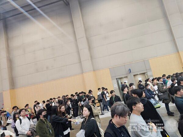 그리프라인 '명일방주: 엔드필드' 부스 /게임와이 촬영